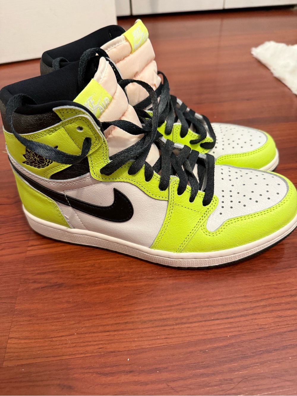 Nike Air Jordan 1 High Volt White Black